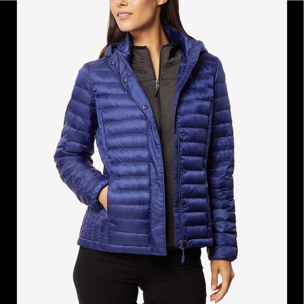 ⚡️SALE⚡️32 Degrees blue packable lightweight down jacket